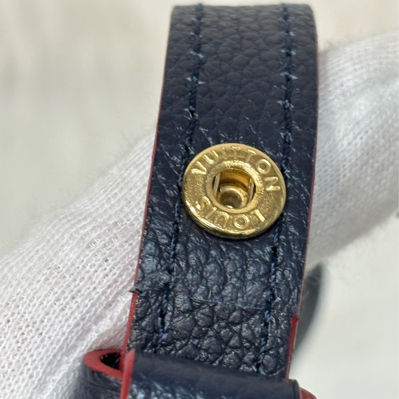 LV M45306 MM Nano Noé 荔枝皮 海軍藍 紅 雙色 水桶包 肩背包 側背包 斜背包 兩用包-39