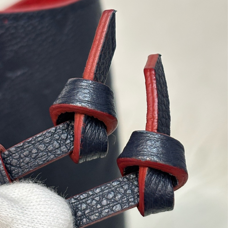 LV M45306 MM Nano Noé 荔枝皮 海軍藍 紅 雙色 水桶包 肩背包 側背包 斜背包 兩用包-49