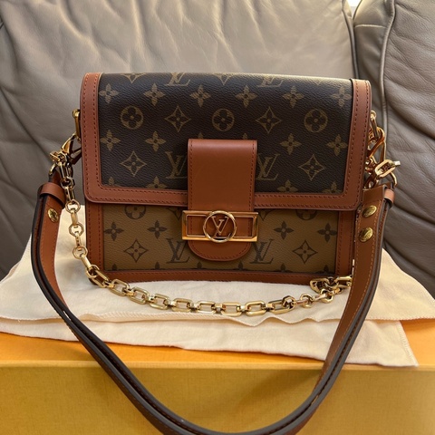 Lv路易威登 達芙妮中號 芯片款 成色好