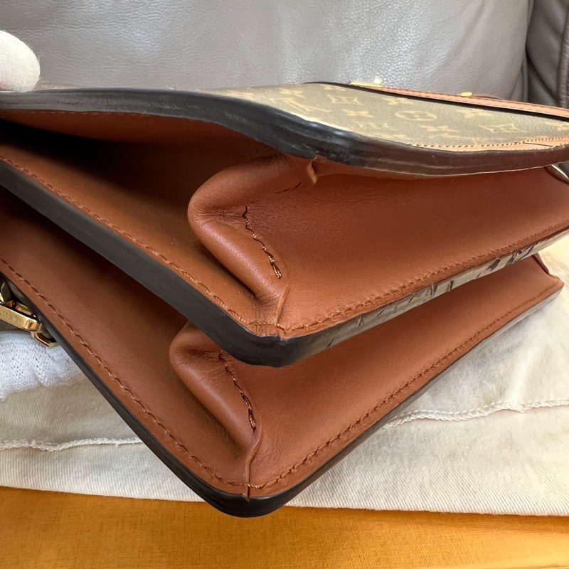 Lv路易威登 達芙妮中號 芯片款 成色好-6