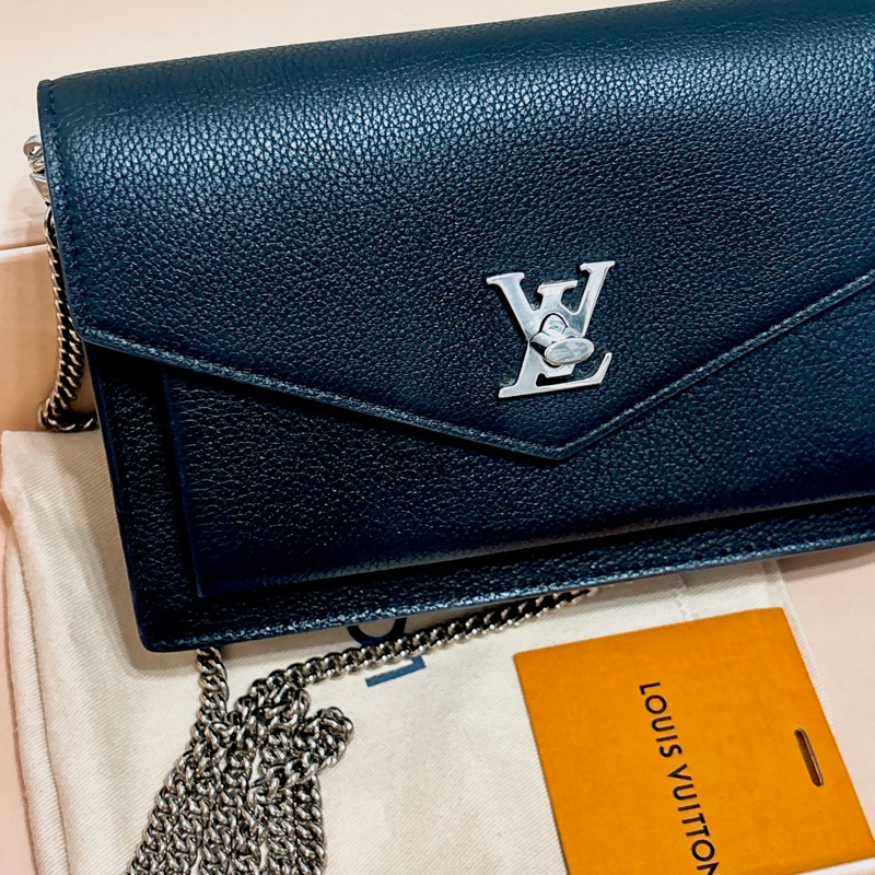 Louis Vuitton Pochette My Lockme LV鏈包  黑 Lockme 鏈條手拿包-0