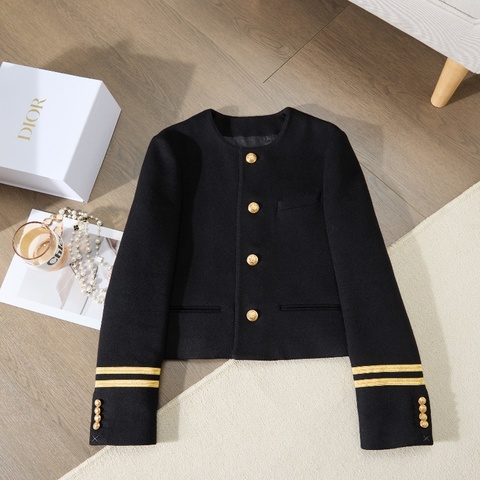 ❤️ CELINE多位明星同款  經典黑金短外套