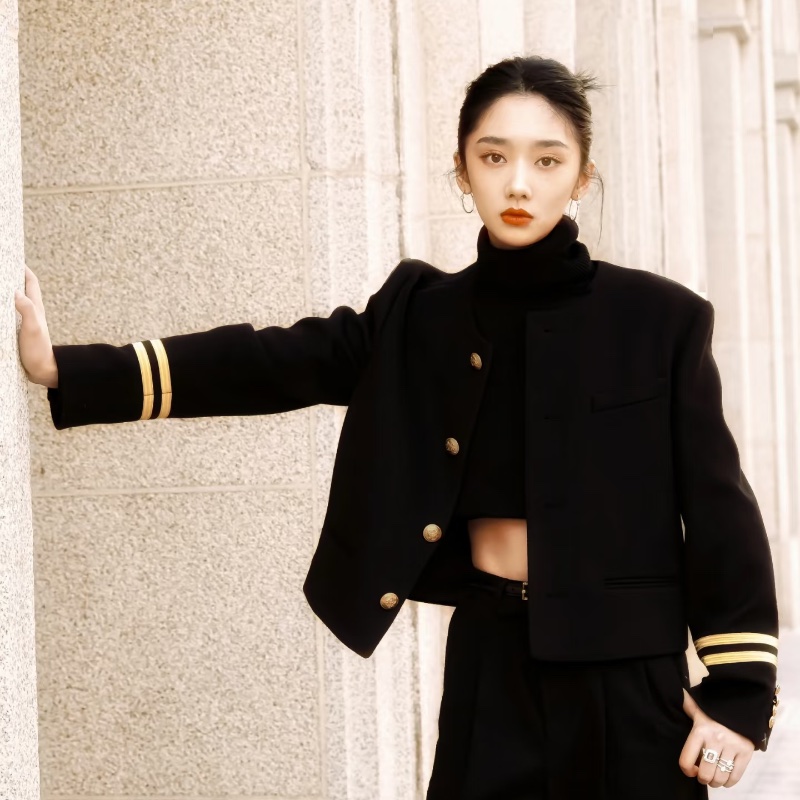 ❤️ CELINE多位明星同款 經典黑金短外套-1