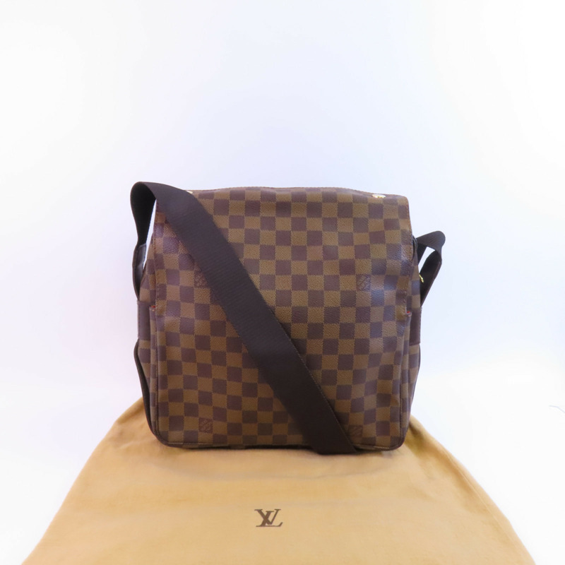 LOUIS VUITTON Damier Naviglio金扣肩背袋-22