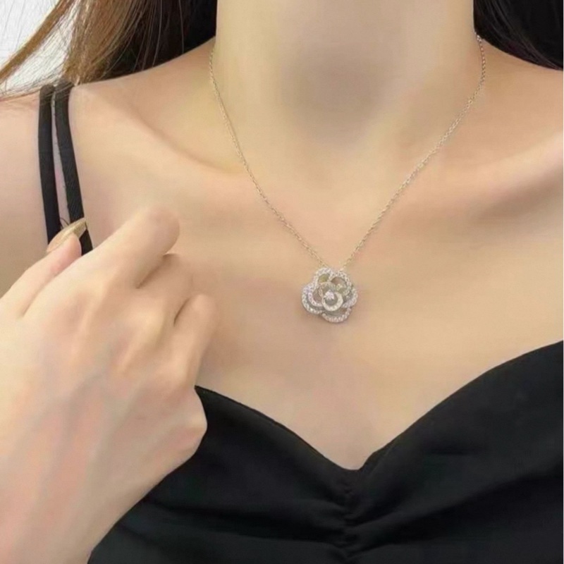 CHANEL香奈儿CAMELIA山茶花白金满钻项链-3