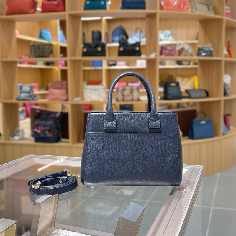 Chanel香奈儿 mini executive 藏蓝色牛皮tote-1