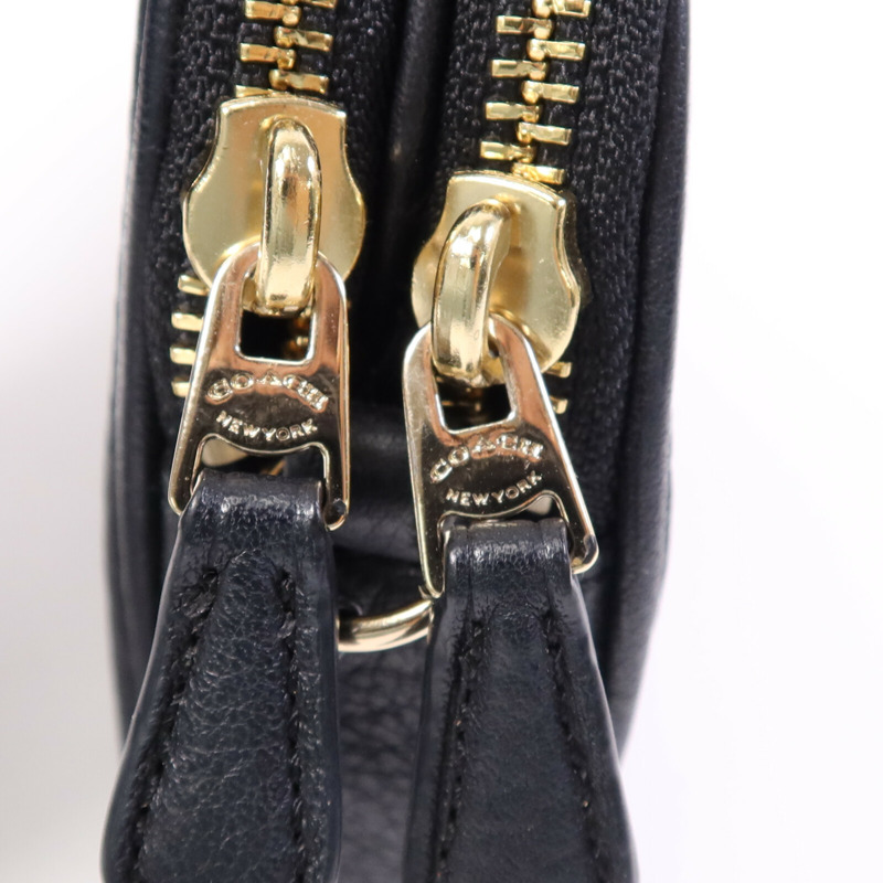 COACH 牛皮皮革Shoulder Bag金扣肩背袋-6