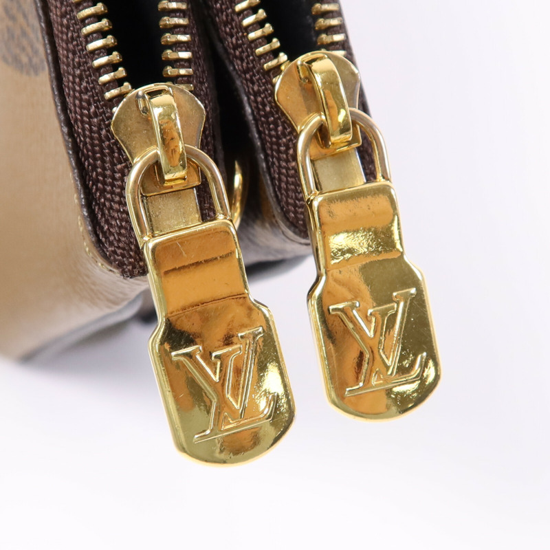 LOUIS VUITTON Monogram Giant Reverse Double Zip Pochette金扣肩背袋-6