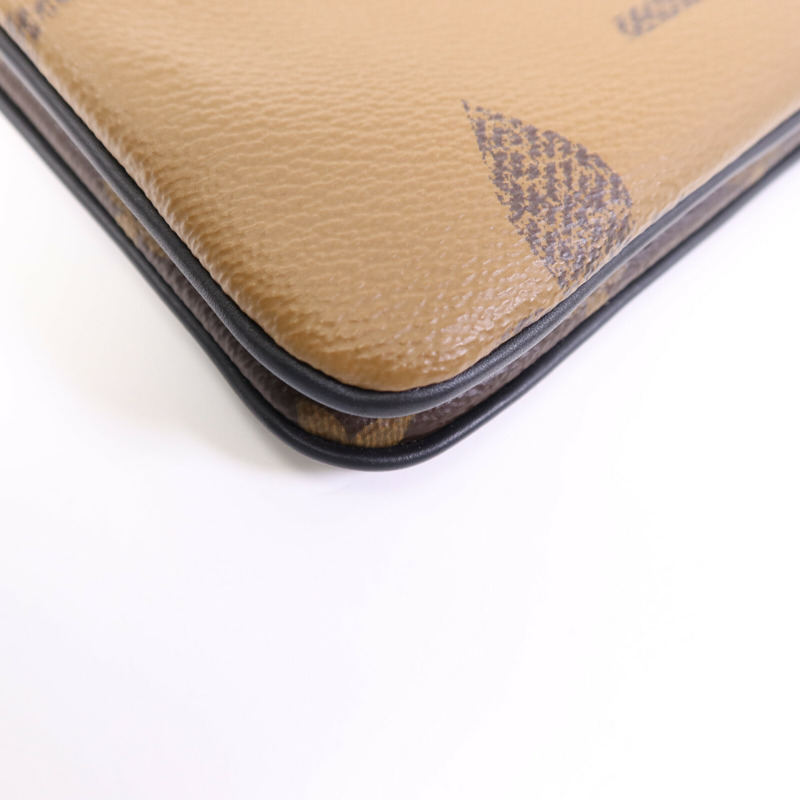 LOUIS VUITTON Monogram Giant Reverse Double Zip Pochette金扣肩背袋-10