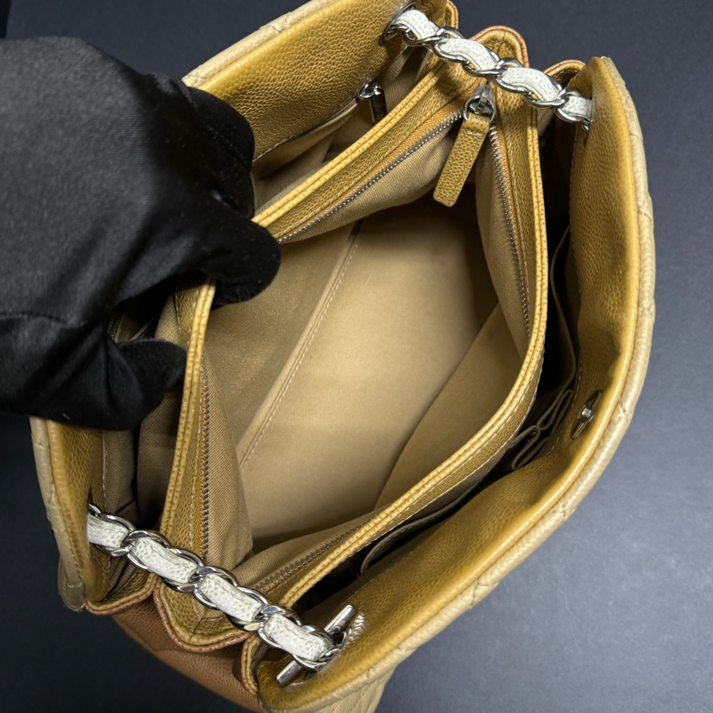 【魚子醬牛皮😍】 Chanel 香奈兒 保齡球包 可斜背+肩背 專櫃23萬！-25