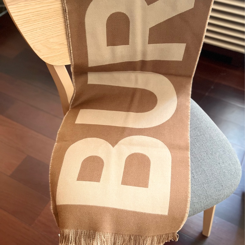 Burberry 字母雙色羊毛圍巾-8