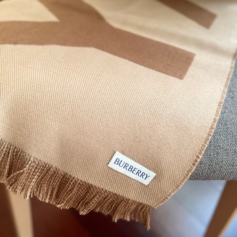 Burberry 字母雙色羊毛圍巾-10