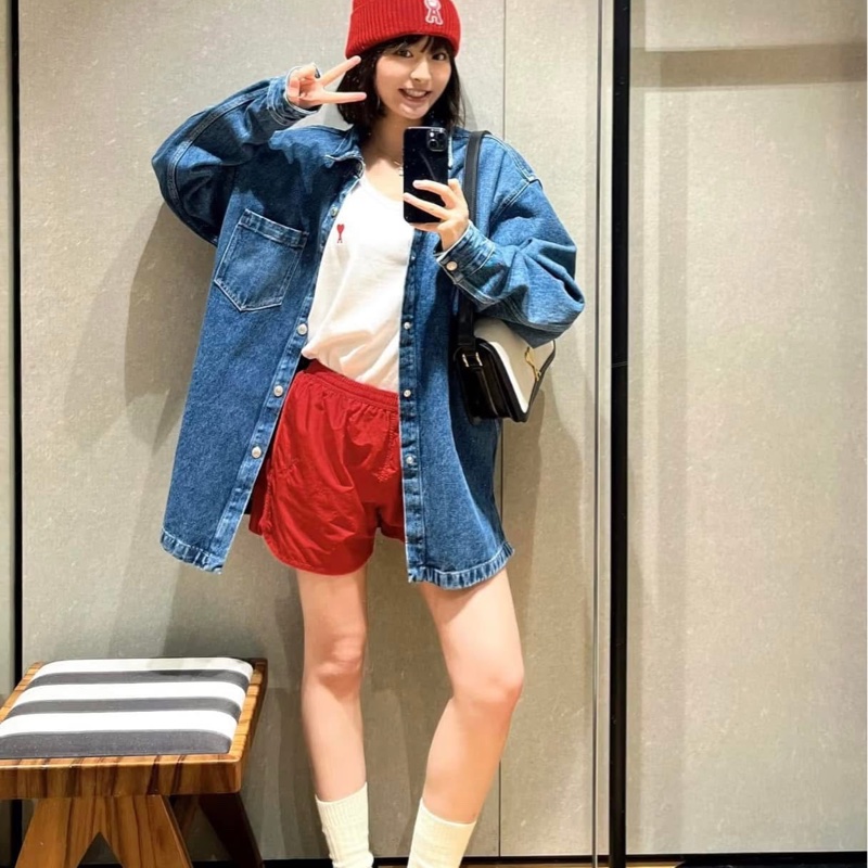 AMI 丹寧長版下半身失蹤學院風外套-3