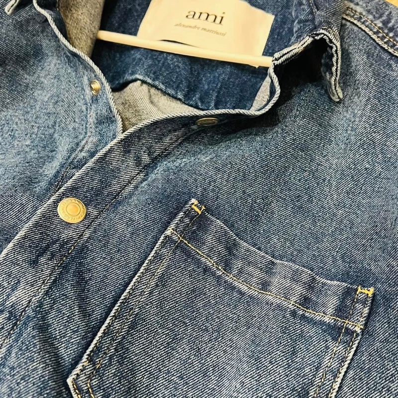 AMI 丹寧長版下半身失蹤學院風外套-16