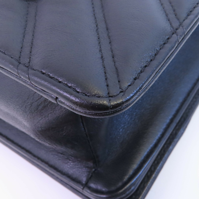 CHANEL 牛皮皮革Chain Shoulder金扣鏈帶肩背袋-8