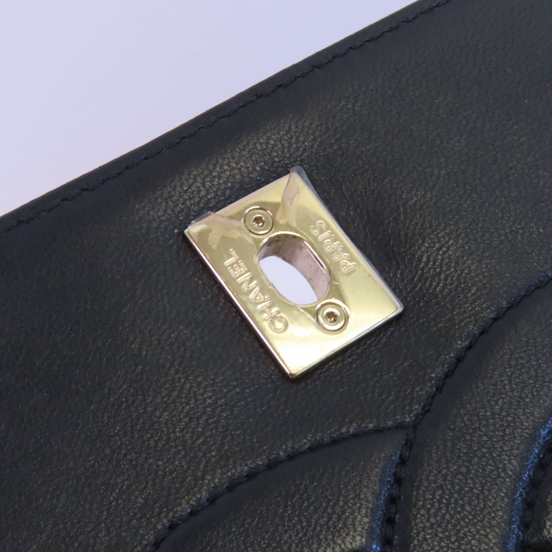 CHANEL 牛皮皮革Chain Shoulder金扣鏈帶肩背袋-10