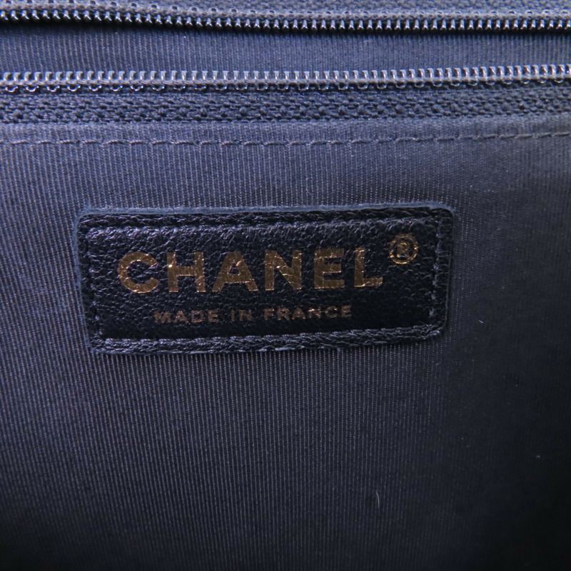 CHANEL 牛皮皮革Chain Shoulder金扣鏈帶肩背袋-12