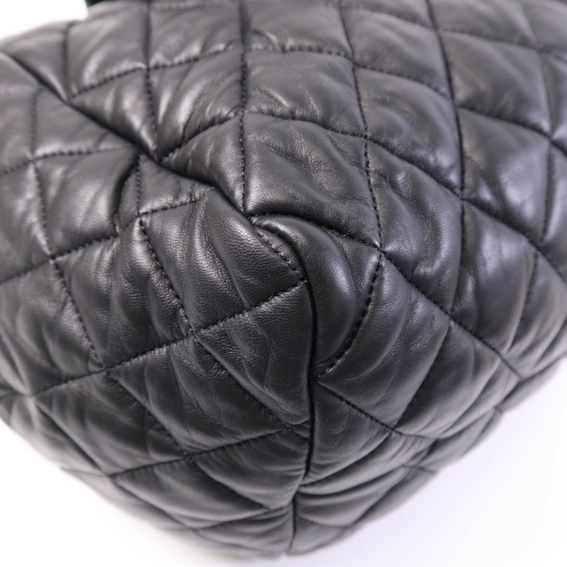 CHANEL 牛皮皮革Coco Cocoon銀扣手挽袋-13