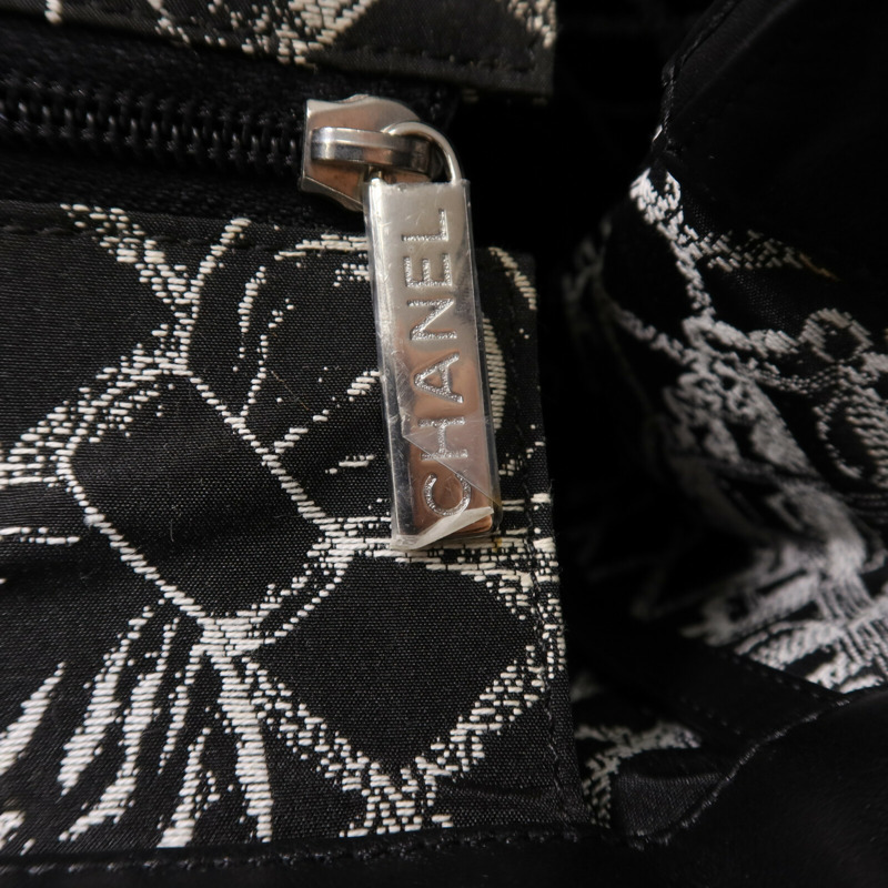 CHANEL 牛皮皮革Tote Bag銀扣手挽袋-6