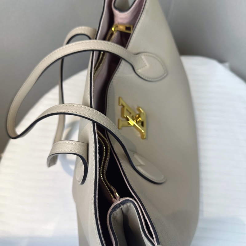 路易威登/Louis Vuitton LV Lockme 裸粉色大號托特包41x16x26cm-4