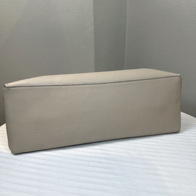 路易威登/Louis Vuitton LV Lockme 裸粉色大號托特包41x16x26cm-11