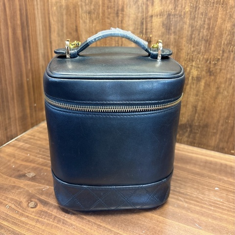 Chanel 黑色化妝箱包