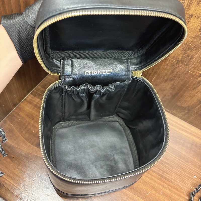 Chanel 黑色化妝箱包-8