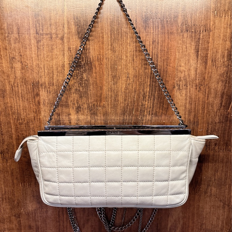 Chanel 鏈條手提包-1