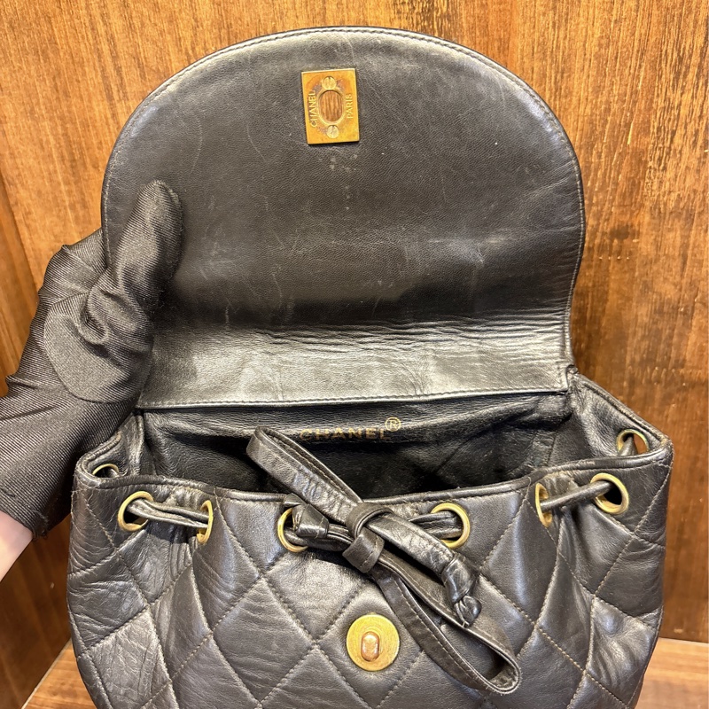 Chanel 菱格紋黑色皮革背包-6