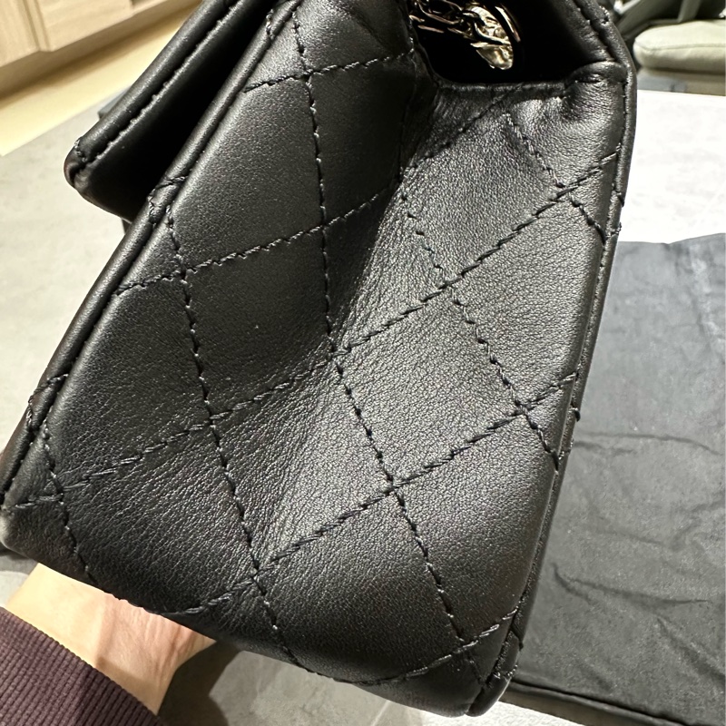 Chanel 2.55 mini 牛皮黑銀 晶片款-10