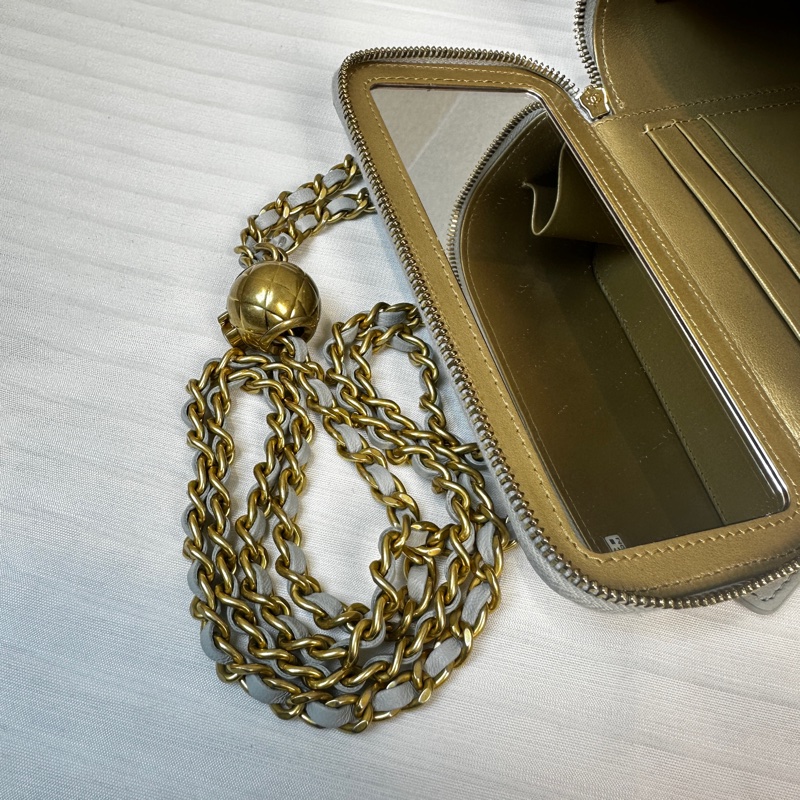香奈兒/Chanel Vanity Case 淡藍色羊皮菱格紋長盒子 金球鏈帶肩背包17×9.5x8cm-13