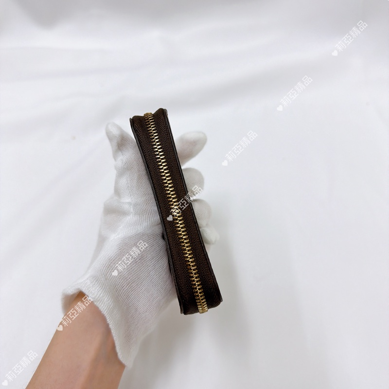 莉亞精品♡LV 棋盤格ㄇ拉零錢包 二手美品-4