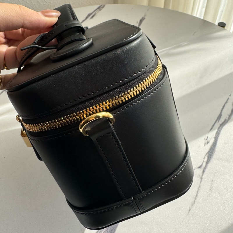 Celine黑金手提化妝箱包-2