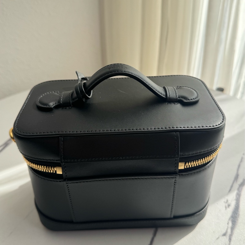 Celine黑金手提化妝箱包-3