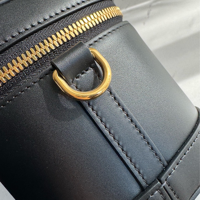 Celine黑金手提化妝箱包-11