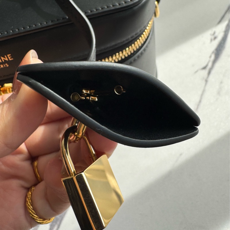 Celine黑金手提化妝箱包-15