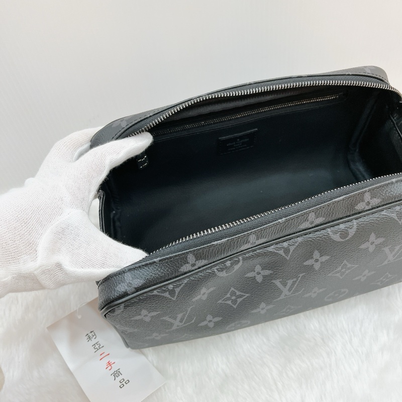 莉亞精品♡LV M46354 黑灰雙層拉鍊手拿包 二手-14