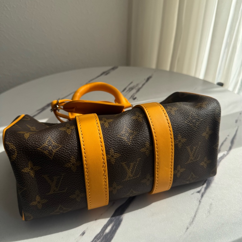 Lv花紋黃邊keepall25手提兩用包 超經典-4