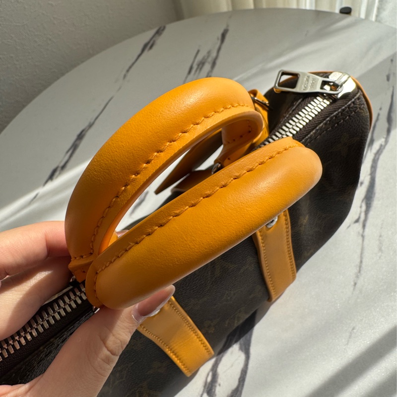 Lv花紋黃邊keepall25手提兩用包 超經典-15