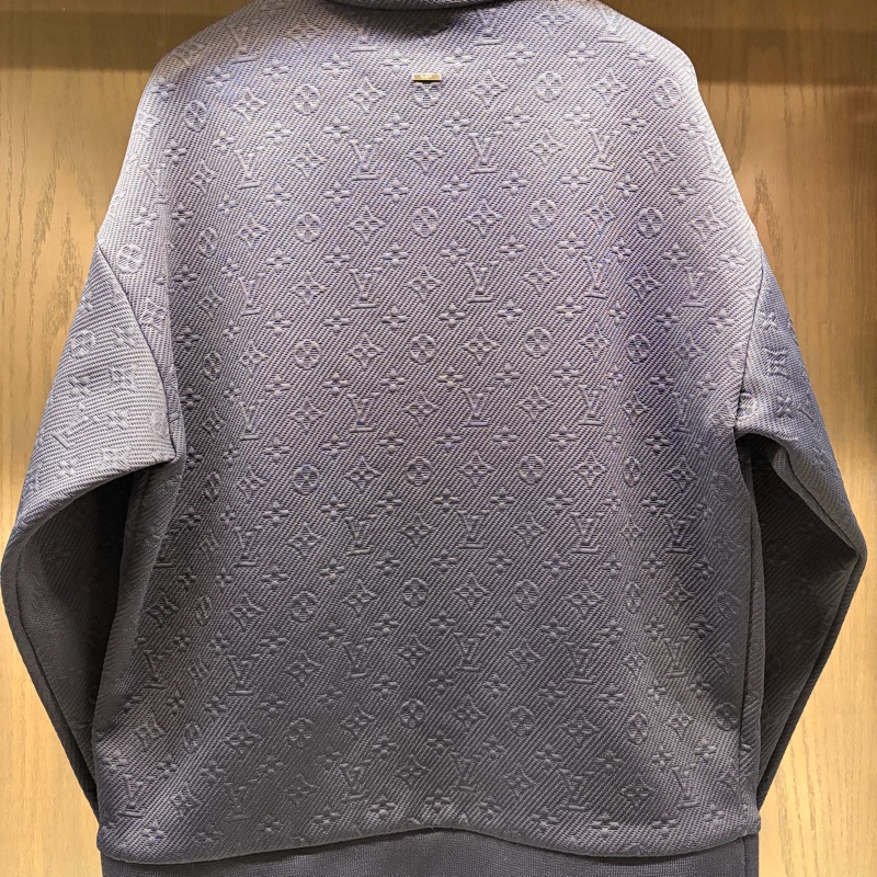 Louis Vuitton 全新 深藍色 暗紋 浮雕 老花 外套-6