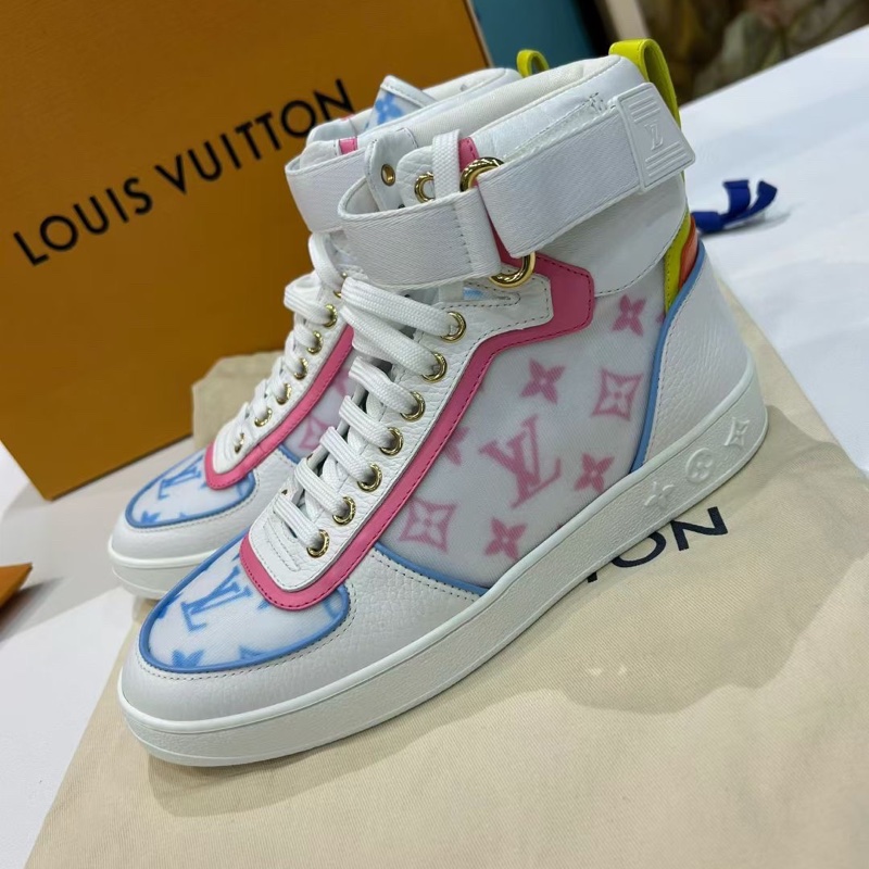 99新Lv 路易威登 Boombox 37碼高幫運動 平底 時尚板鞋 多巴胺色系 女款白色-1