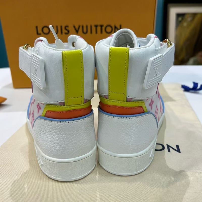 99新Lv 路易威登 Boombox 37碼高幫運動 平底 時尚板鞋 多巴胺色系 女款白色-2