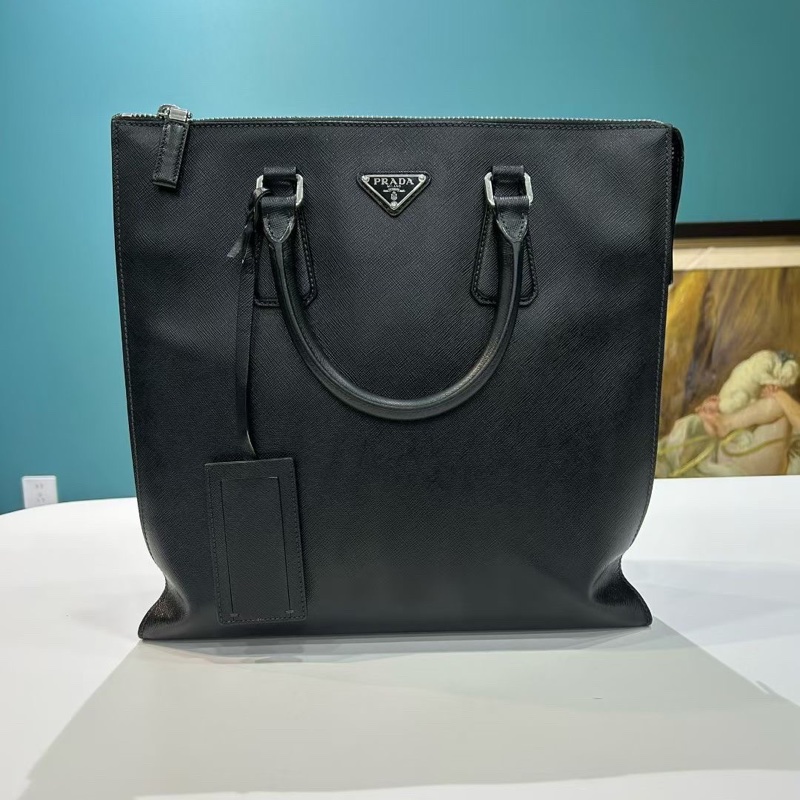 95新Prada 黑色十字格紋牛皮材質 竪版公文包 尺寸;34*35*6-0