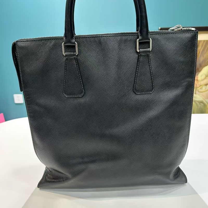 95新Prada 黑色十字格紋牛皮材質 竪版公文包 尺寸;34*35*6-2