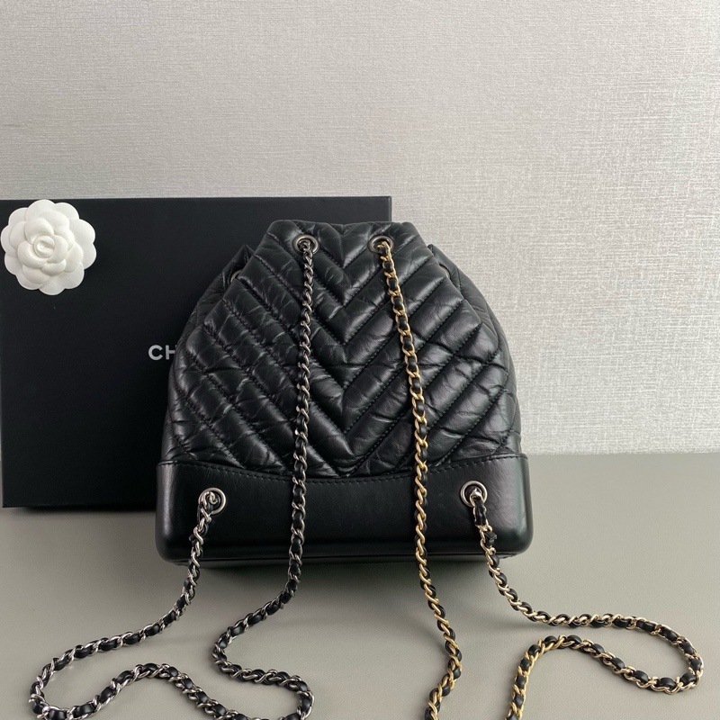 ✨Chanel 黑銀V紋 流浪後背包 99新 有保卡 秒殺價🖤-5