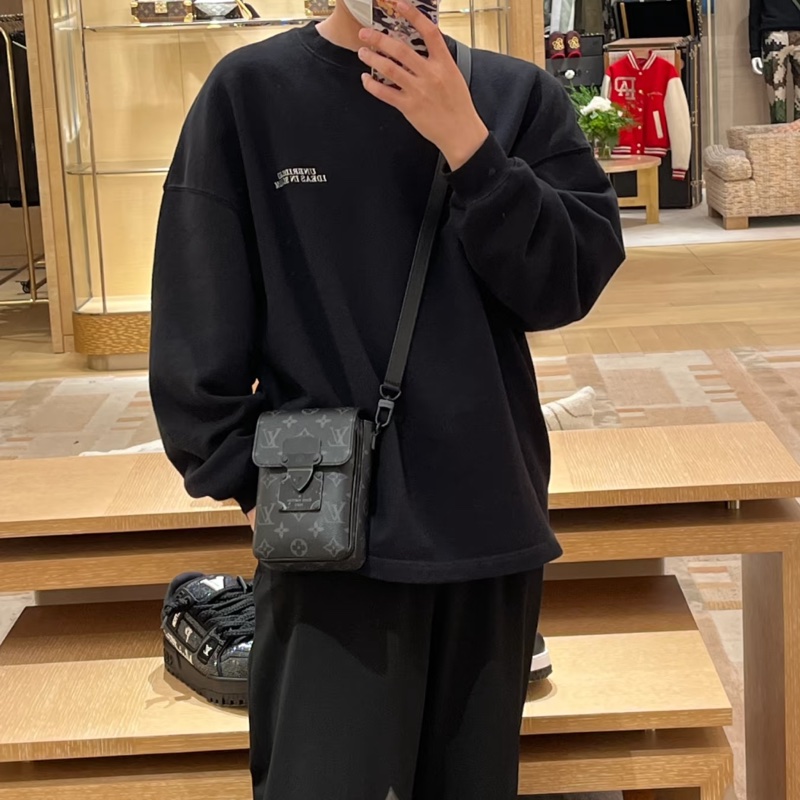 莉亞精品♡LV M82252 黑灰手機包 二手-1