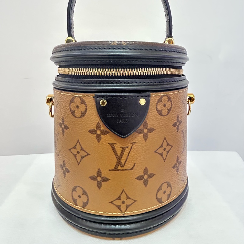 LV(M)雙拼色拉鏈水桶包-1
