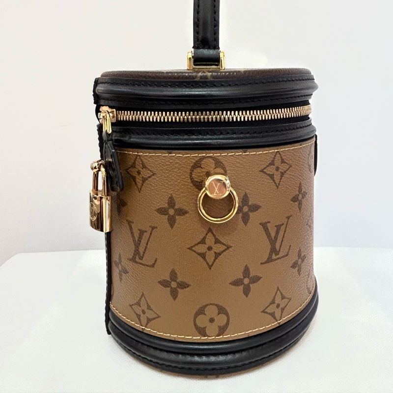 LV(M)雙拼色拉鏈水桶包-3