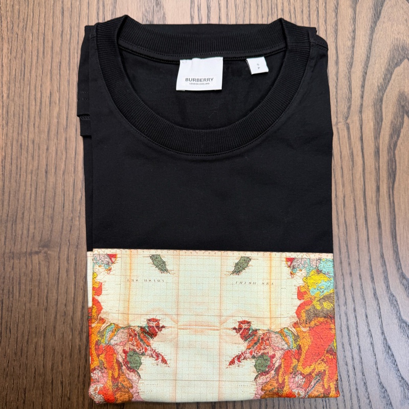Burberry 地圖系列 T-shirt-1