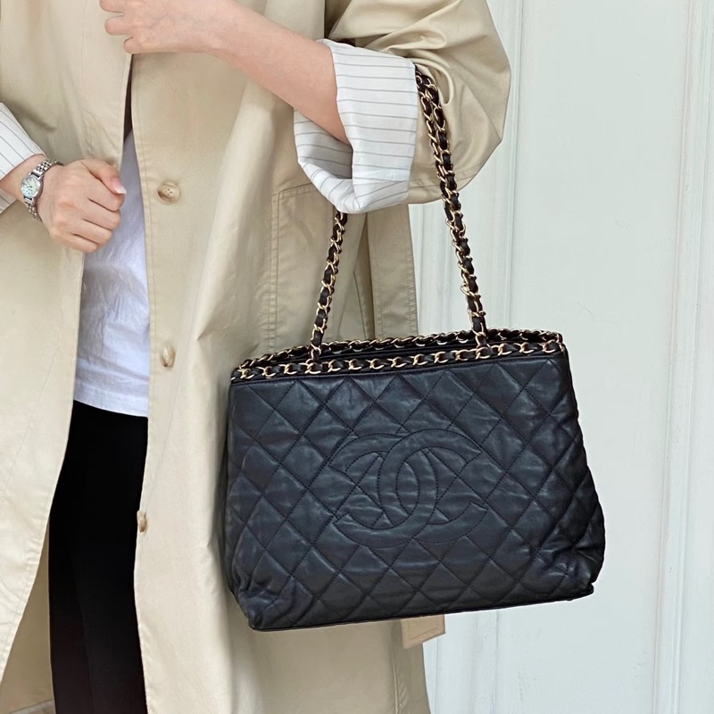 ✨Chanel 黑金穿鏈tote 復古黑金配色 時尚永不過時🖤-0